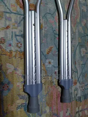 Crutches_ክራንች¢፬፭cranch+~-Crunch/_Lighweight Crutches=₢Crunch