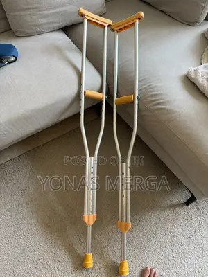 Photo - ክራንች¤¢፭፮crutches/+_Cranch:=-Crunch;$)Crutches' (Crutches