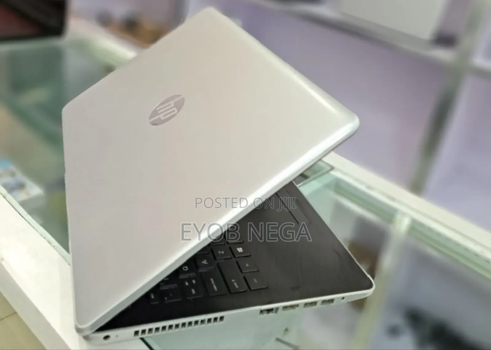 New Laptop HP Stream Notebook 8GB Intel Core I7 HDD 1T