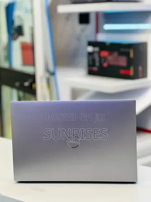 Photo - New Laptop Dell Precision 5570 16GB Intel Core I7 SSD 512GB