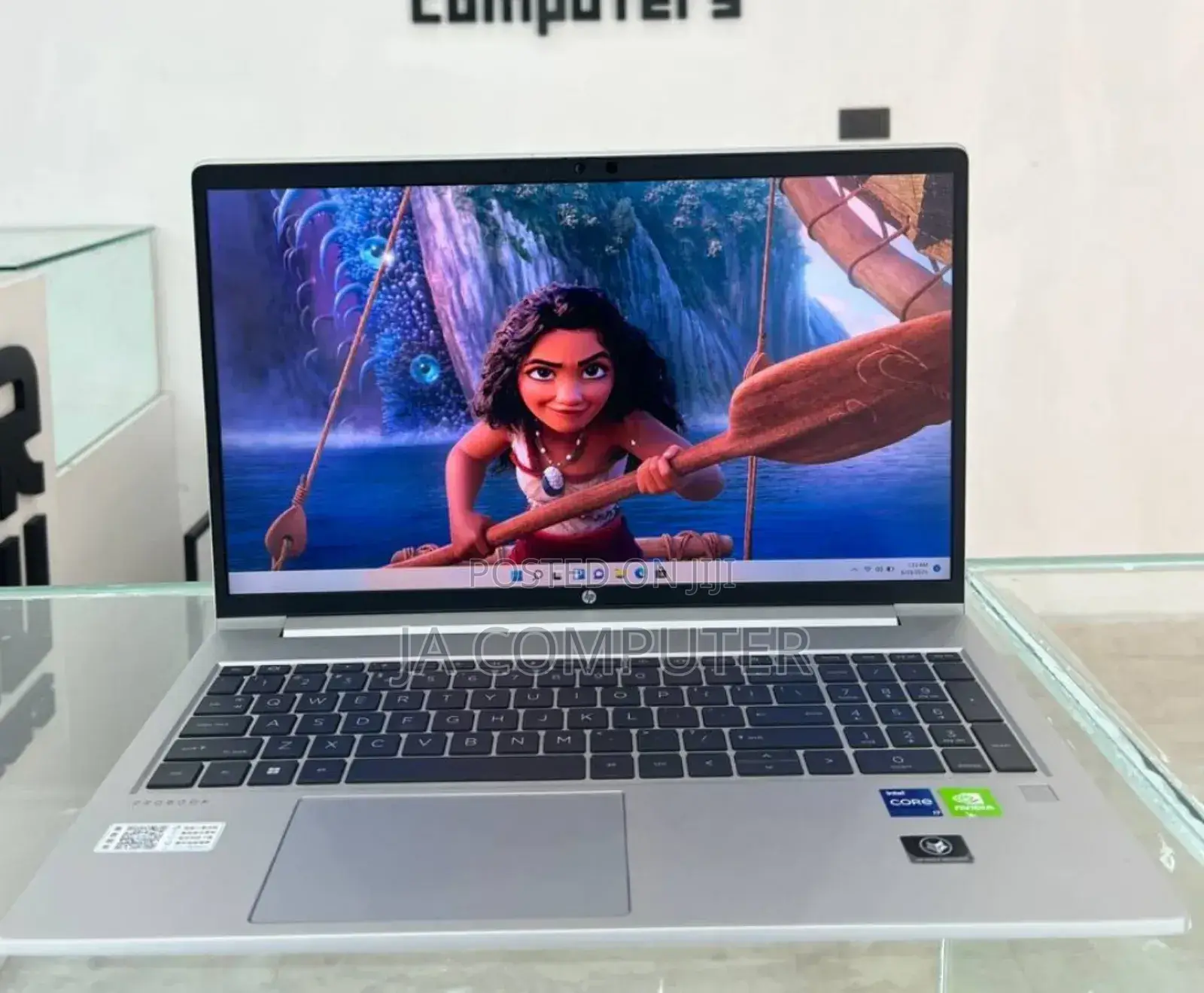 New Laptop HP ProBook 640 G8 16GB Intel Core I7 SSD 512GB