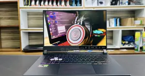 New Laptop Asus ROG Strix G15 16GB AMD Ryzen 7 SSD 1T
