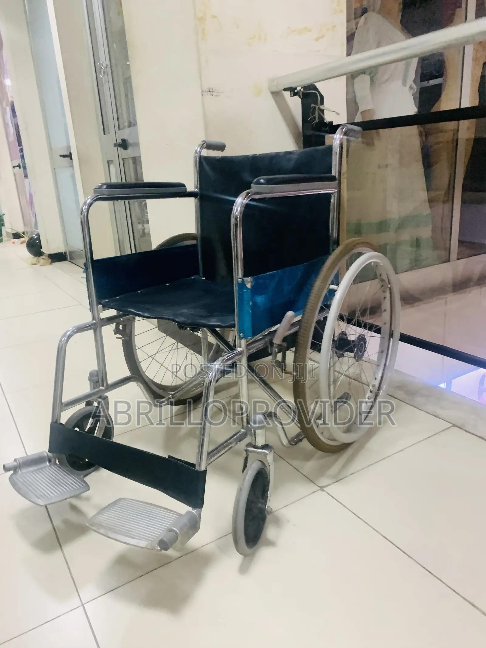 Wheelchair/:Wheelchair=-*Wheelchair/-*Wheelchair/-Wheelchair