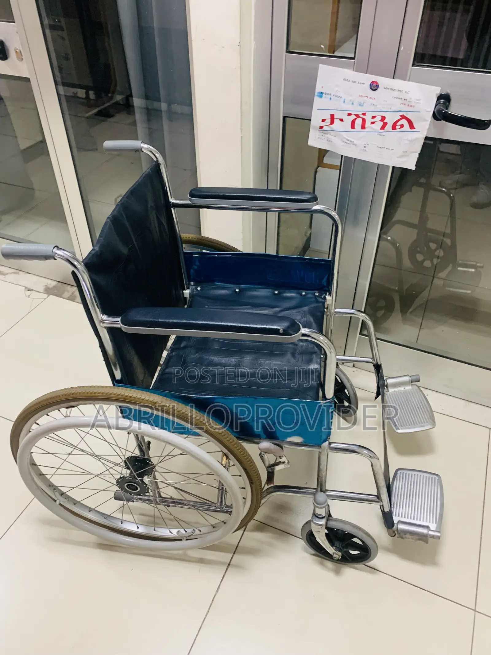 Used Second Wheelchair Foldable Wheelchair for Sales Second