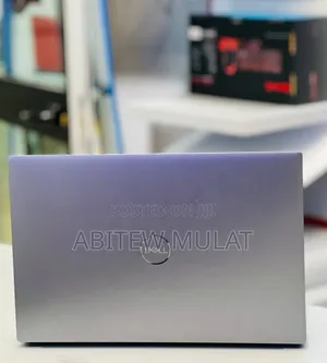 New Laptop Dell Precision 5570 16GB Intel Core I7 SSD 512GB