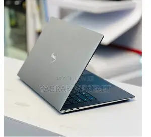 New Laptop Dell Precision 5570 16GB Intel Core I7 SSD 512GB