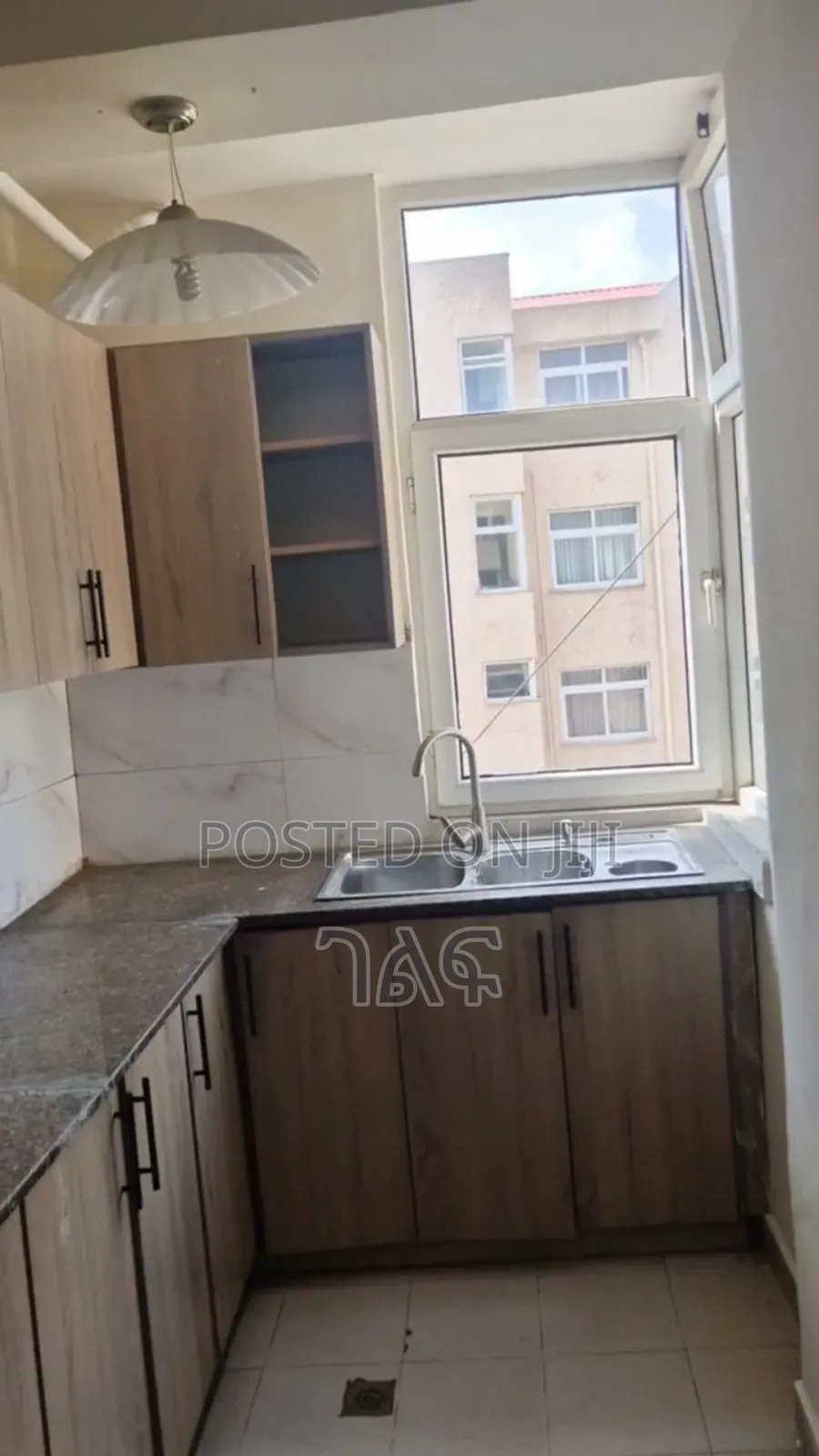 1bdrm Apartment in Sunshine ነው አሁን ግን, Bole for sale