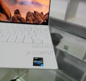 New Laptop Dell XPS 13 16GB Intel Core I7 SSD 512GB