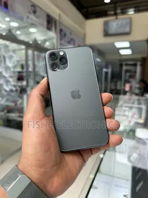 Photo - Apple iPhone 11 Pro 256 GB Green