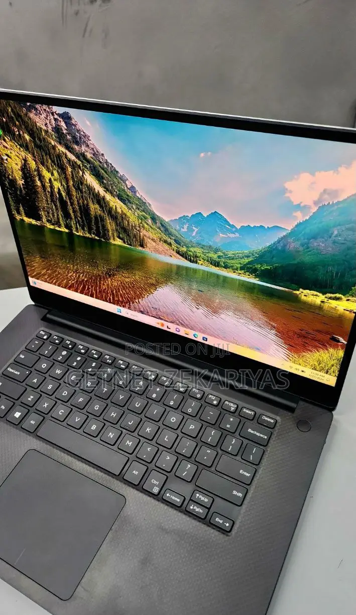 New Laptop Dell XPS 15 16GB Intel Core I7 SSD 512GB