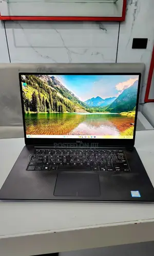 New Laptop Dell XPS 15 16GB Intel Core I7 SSD 512GB