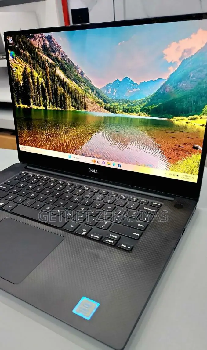 New Laptop Dell XPS 15 16GB Intel Core I7 SSD 512GB