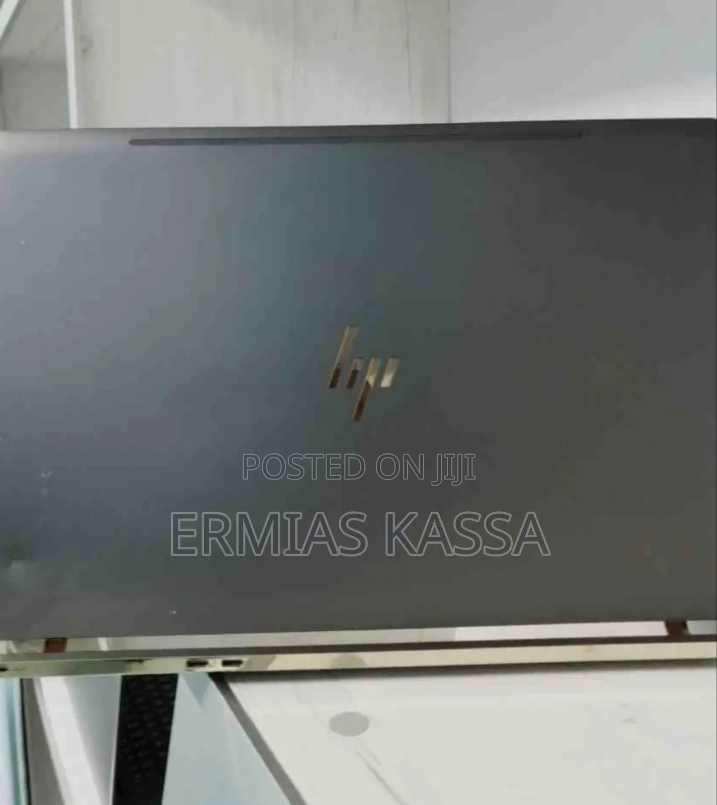 New Laptop HP Spectre 8GB Intel Core I5 SSD 256GB