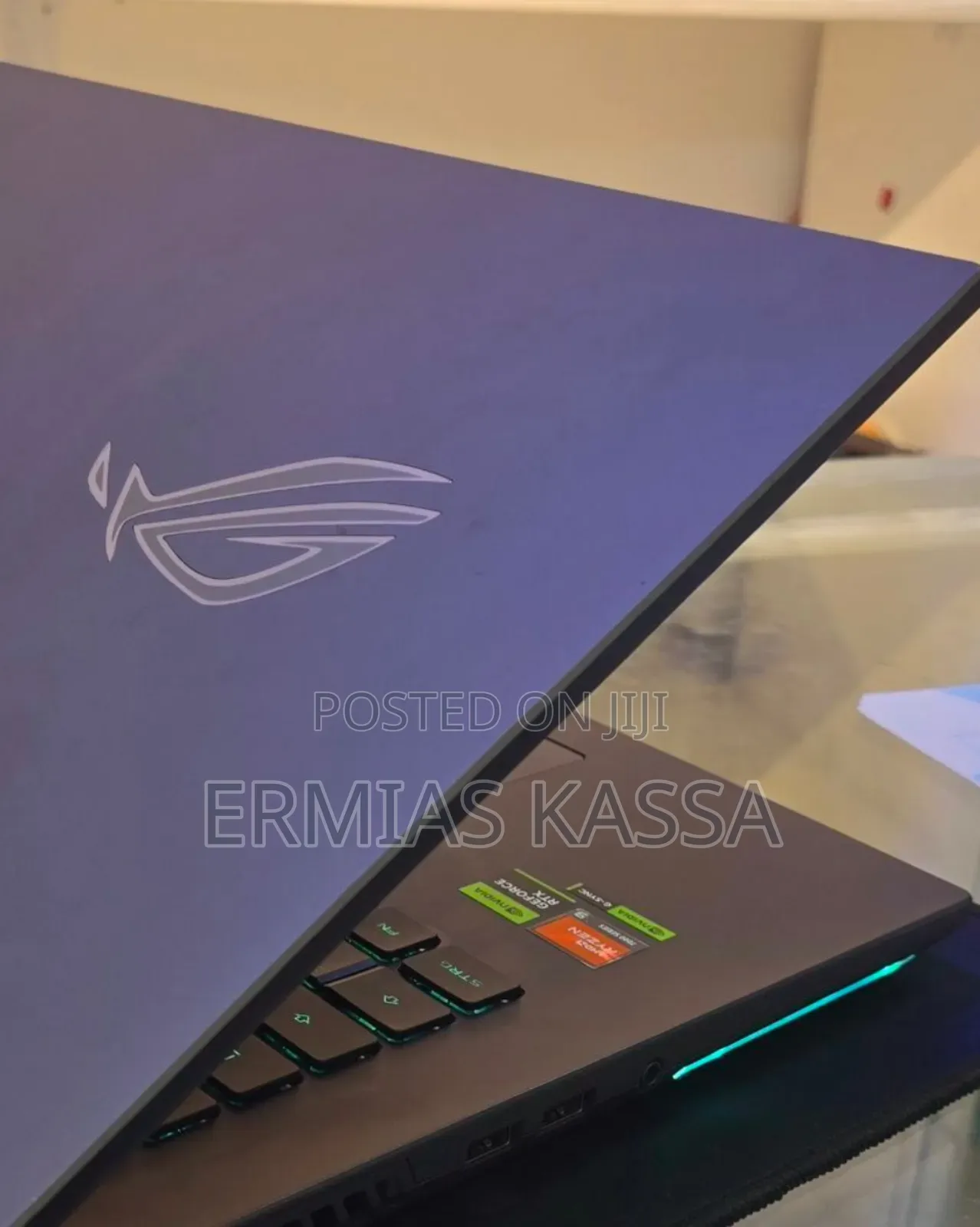 New Laptop Asus ROG Strix SCAR 15 32GB AMD Ryzen 9 SSD 1T