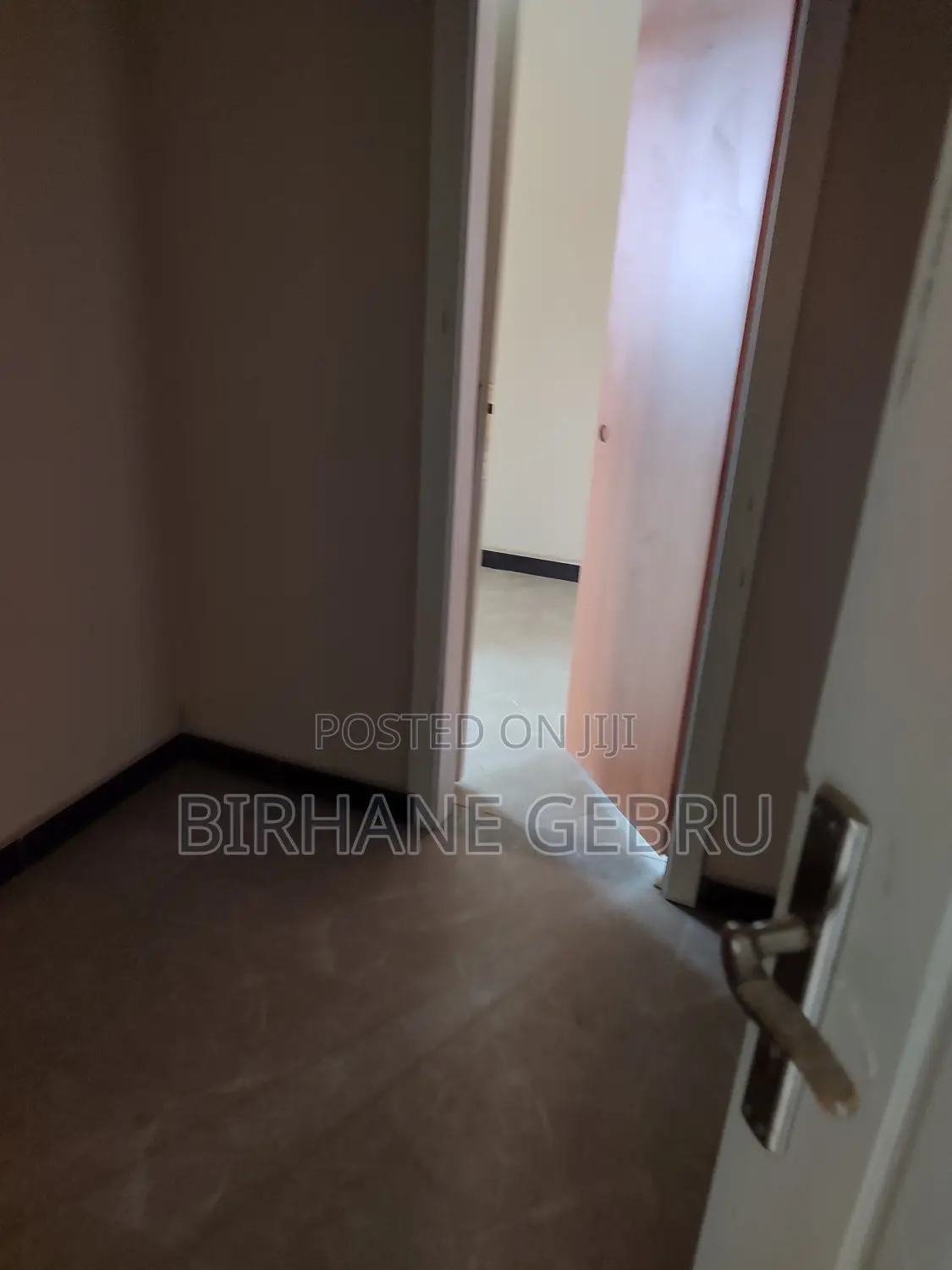 3 Bedroom Luxury Apartument Rent
