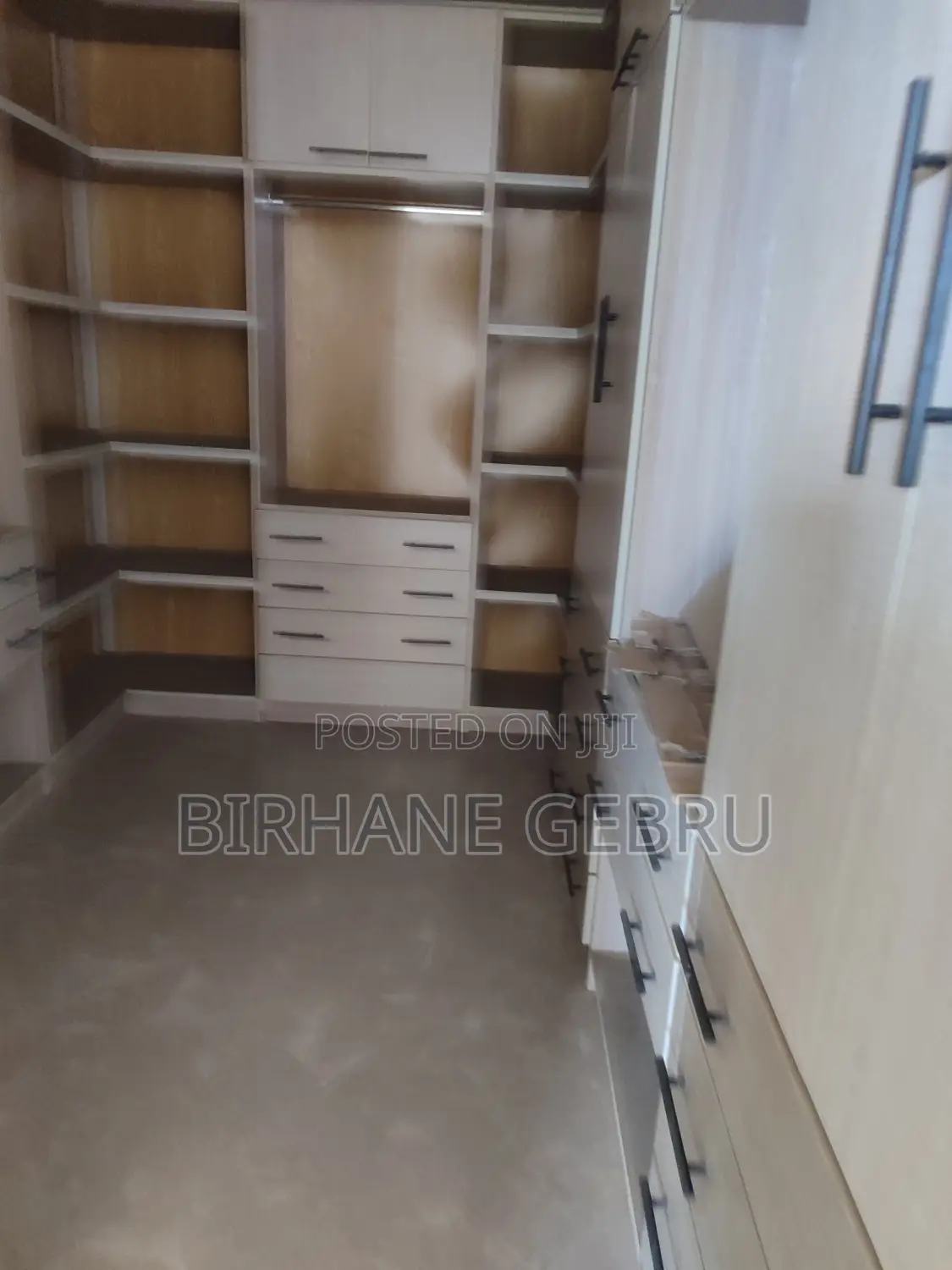 3 Bedroom Luxury Apartument Rent