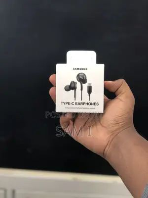 Photo - Samsung Type C Earphone