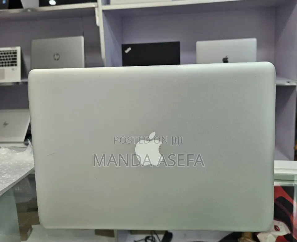 New Laptop Apple MacBook Pro 4GB Intel Core I5 HDD 500GB
