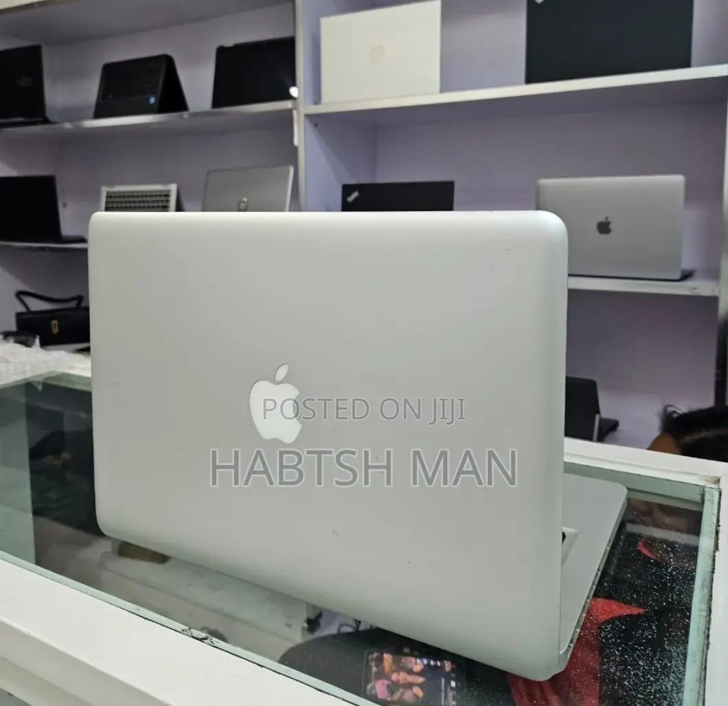 Laptop Apple MacBook Pro 2012 4GB Intel Core I5 HDD 500GB