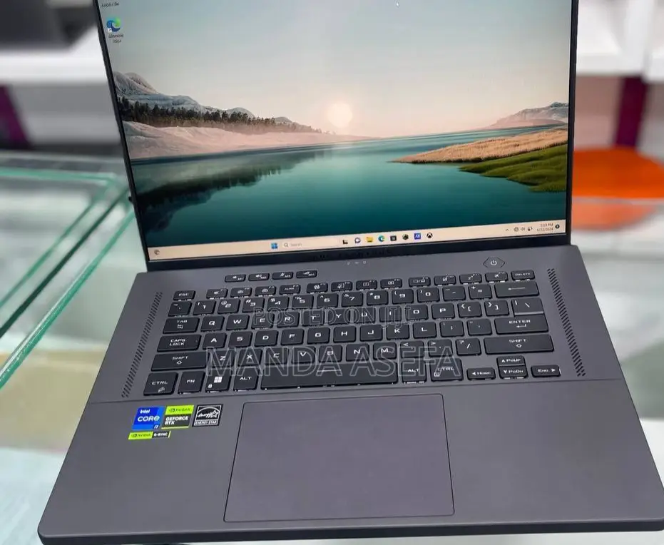 New Laptop Asus ROG Zephyrus G16 16GB Intel Core I7 SSD 512GB