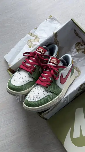 Original Air Jordan 1 Low ‘Year of the Dragon’ Shoes