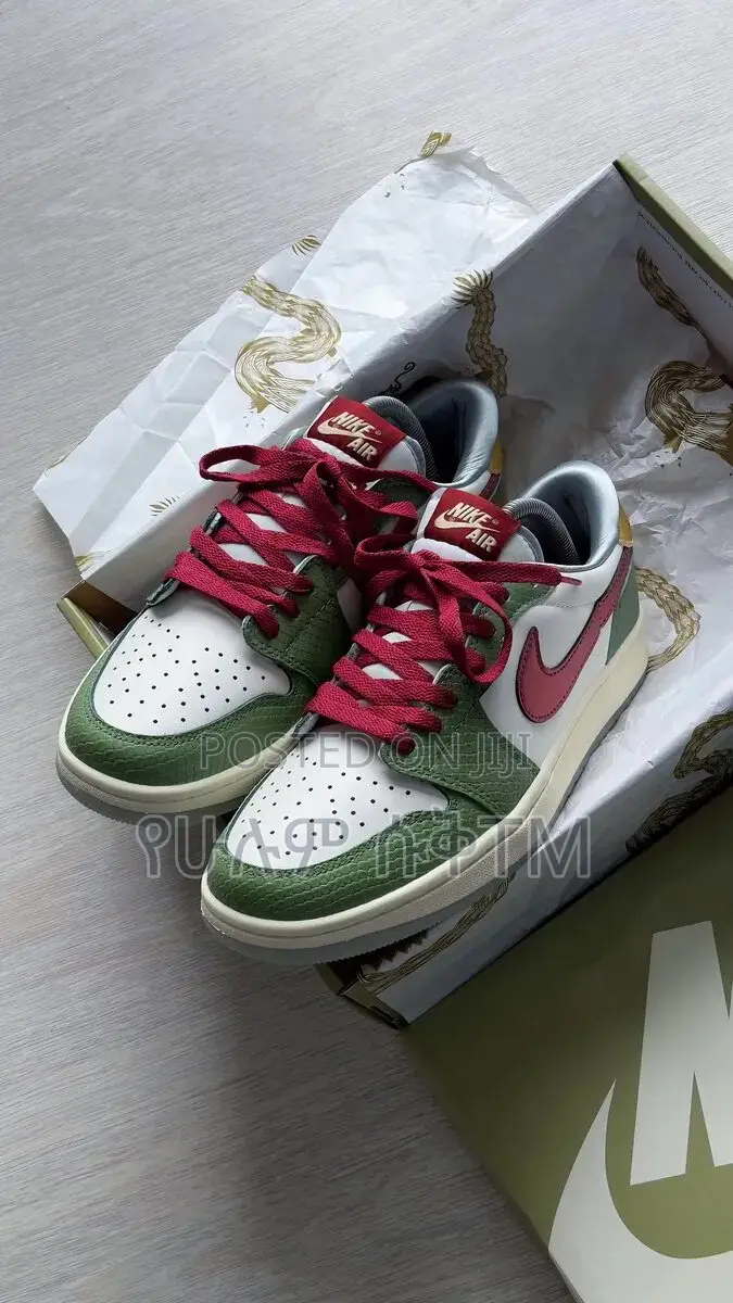 Original Air Jordan 1 Low ‘Year of the Dragon’ Shoes