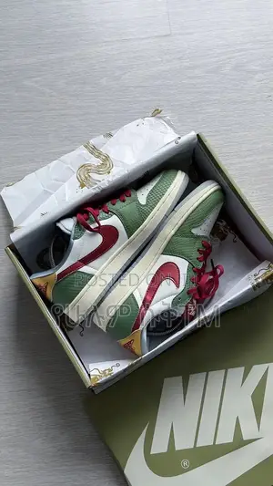 Original Air Jordan 1 Low ‘Year of the Dragon’ Shoes