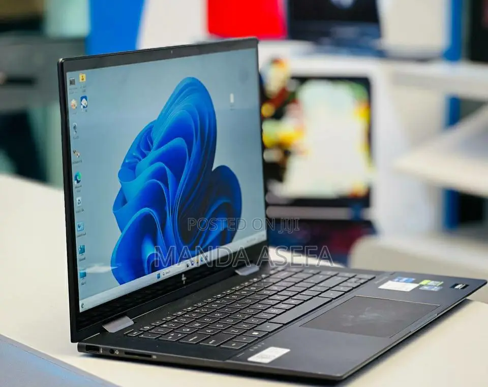 New Laptop HP Envy X360 16GB Intel Core I7 SSD 1T