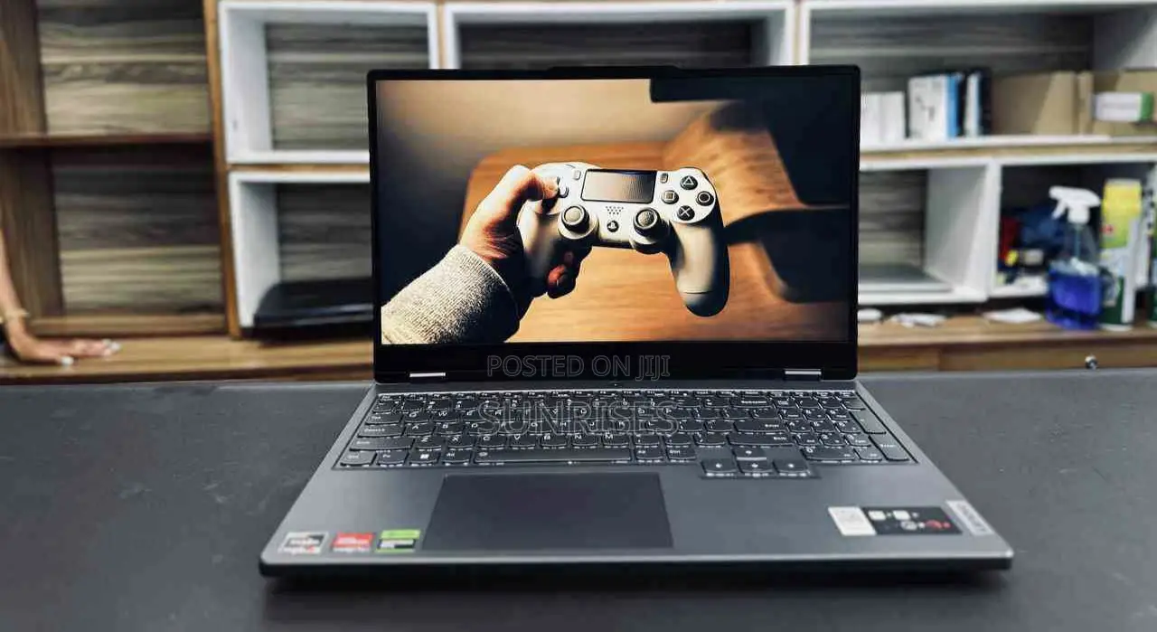 New Laptop Lenovo Legion 5 16GB AMD Ryzen 7 SSD 512GB