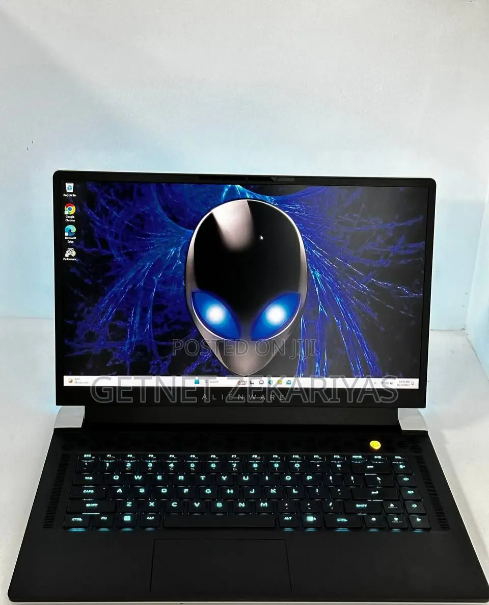 New Laptop Alienware M17x R2 32GB Intel Core I7 SSD 1T