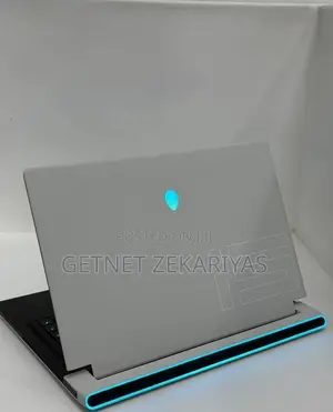New Laptop Alienware M17x R2 32GB Intel Core I7 SSD 1T