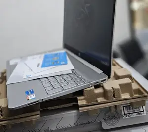New Laptop HP Stream Notebook 8GB Intel Core I5 SSD 256GB