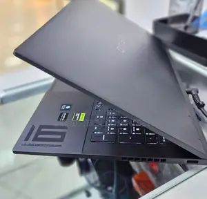 New Laptop HP Omen 16 16GB Intel Core I9 SSD 1T