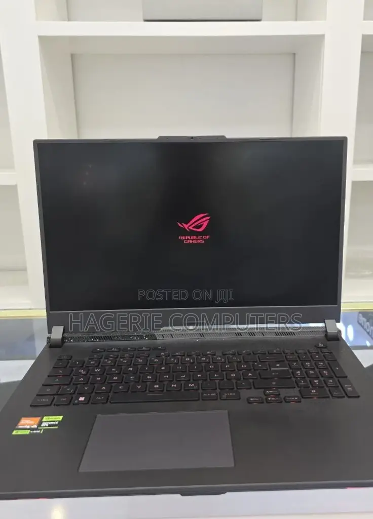 New Laptop Asus ROG Strix G17 32GB AMD Ryzen 9 SSD 1T