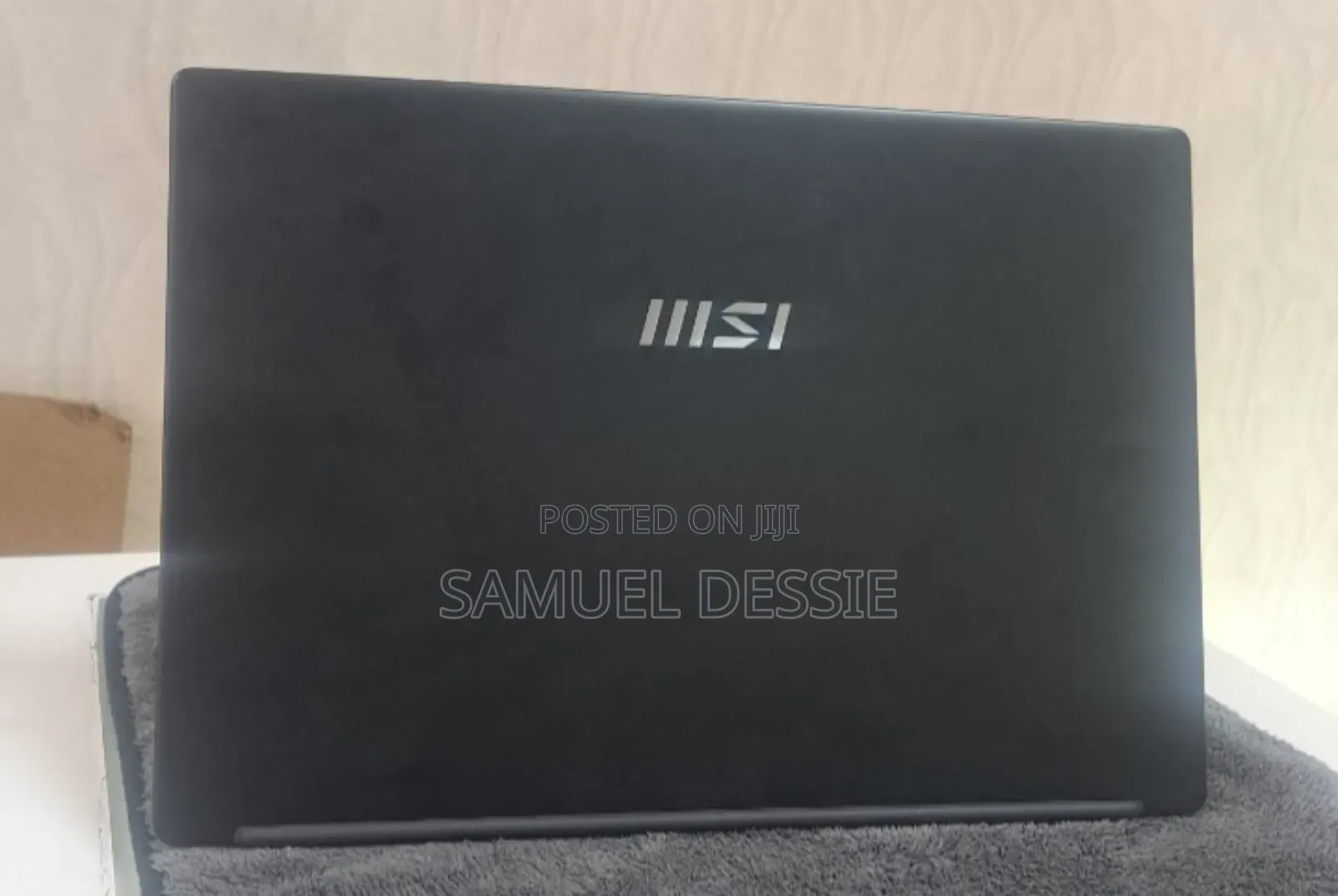 New Laptop MSI 8GB Intel Core I3 SSD 256GB