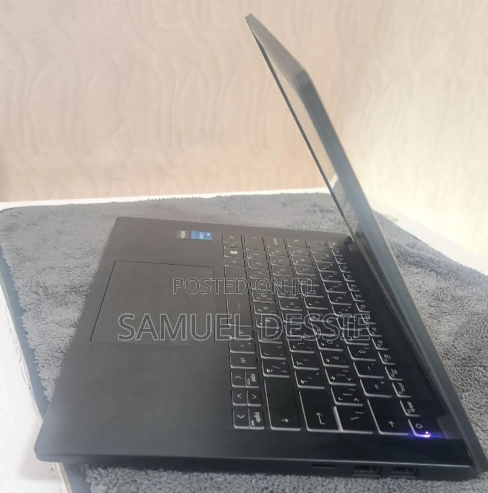 New Laptop MSI 8GB Intel Core I3 SSD 256GB