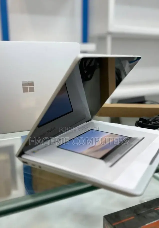 New Laptop Microsoft Surface 16GB Intel Core I5 SSD 512GB