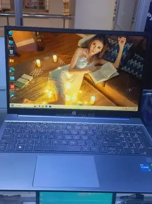New Laptop HP Pavilion 15-Eh0050wm 16GB Intel Core I5 SSD 512GB