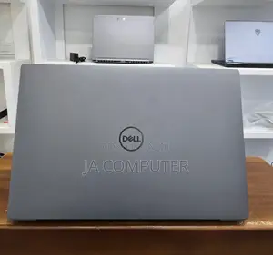 New Laptop Dell XPS 13 32GB Intel Core I7 SSD 1T