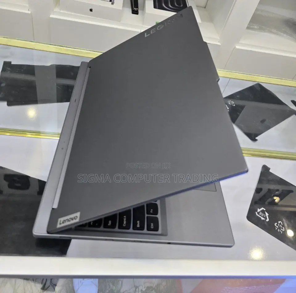 New Laptop Asus ROG Strix G15 32GB AMD Ryzen 9 SSD 1T