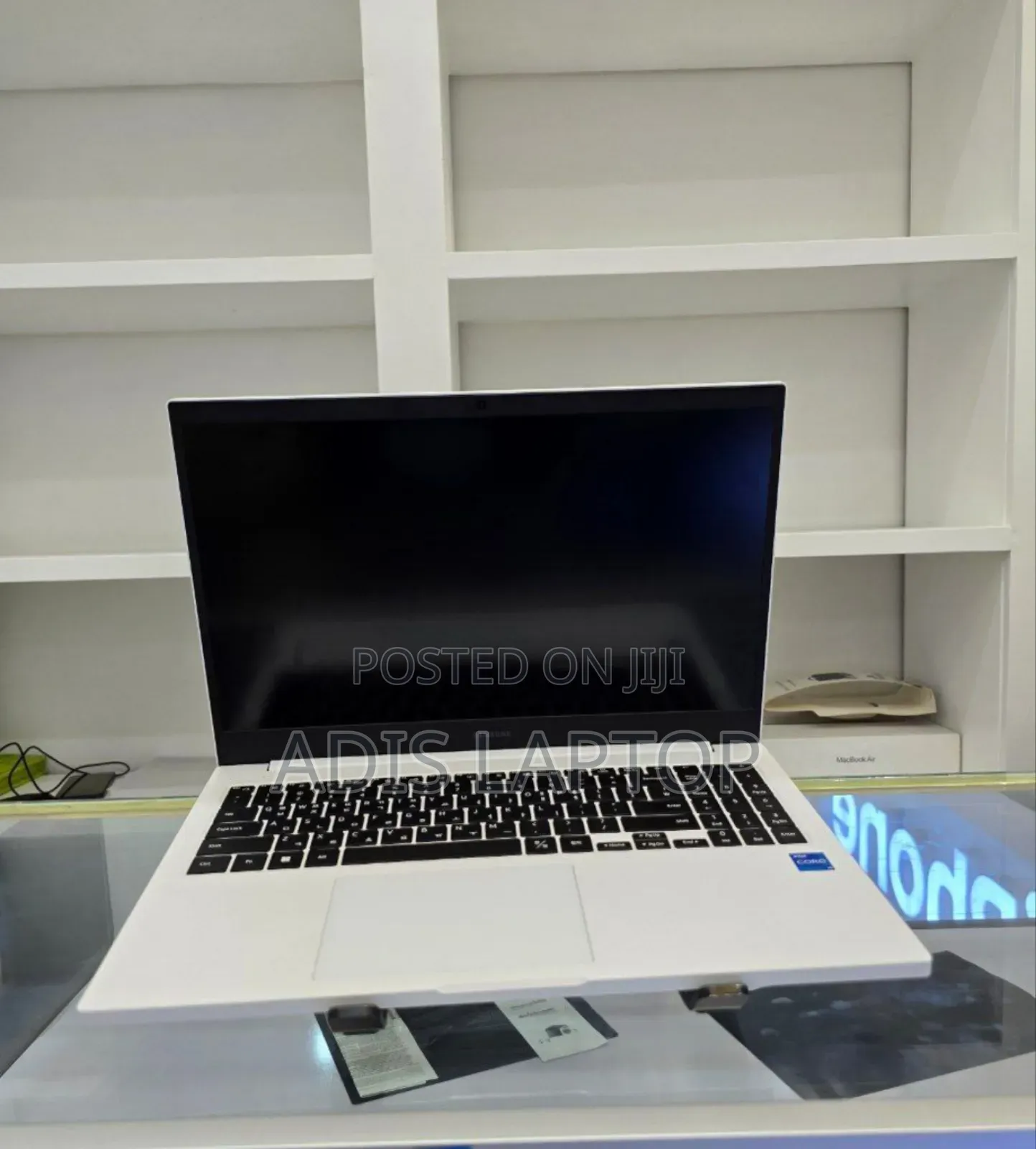 New Laptop Samsung Galaxy Book 2 8GB Intel Core I5 SSD 1T