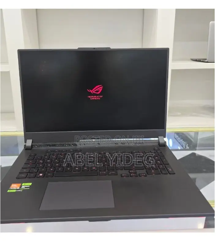 New Laptop Asus ROG Strix G17 32GB AMD Ryzen 9 SSD 1T