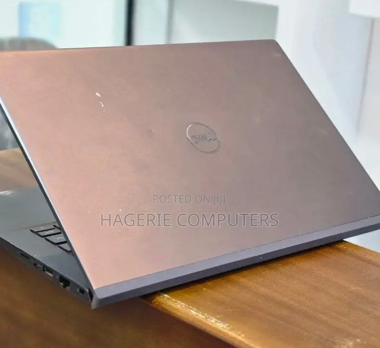 New Laptop Dell Vostro 14 5468 8GB Intel Core I5 SSD 256GB