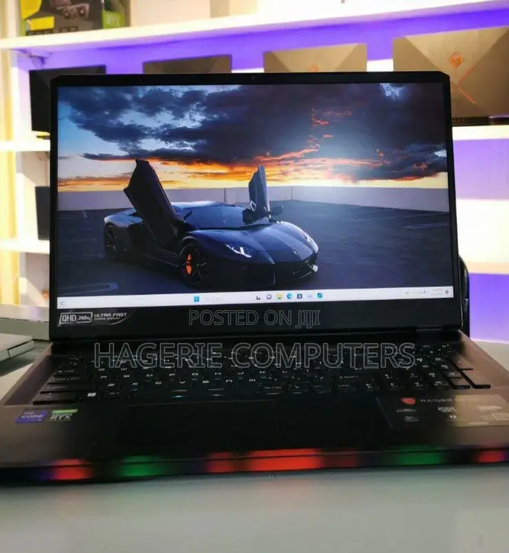 New Laptop MSI GP75 Leopard 32GB Intel Core I9 SSD 2T