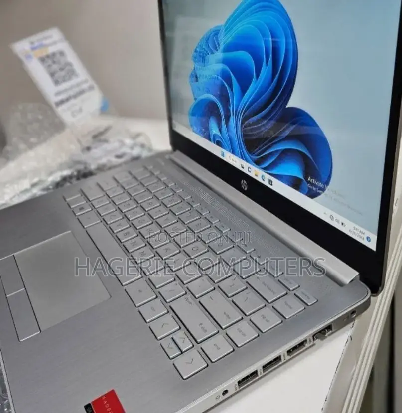 New Laptop HP 8GB Intel Core I5 HDD 1T