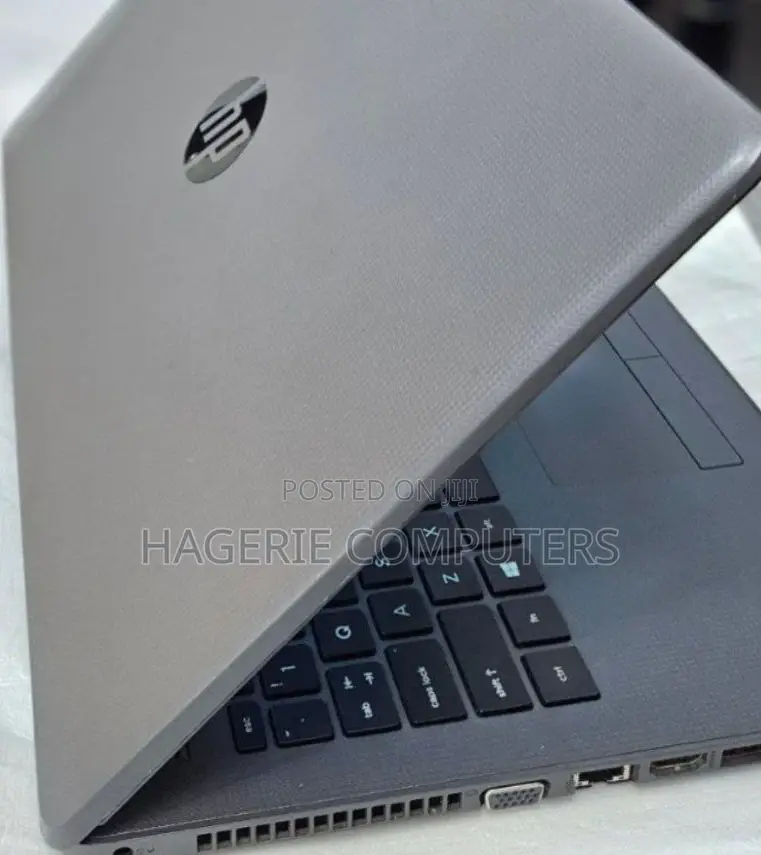 New Laptop HP Stream Notebook 8GB Intel Core I7 HDD 1T