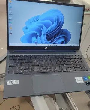 New Laptop HP Pavilion 15-Eh0050wm 16GB Intel Core I5 SSD 512GB