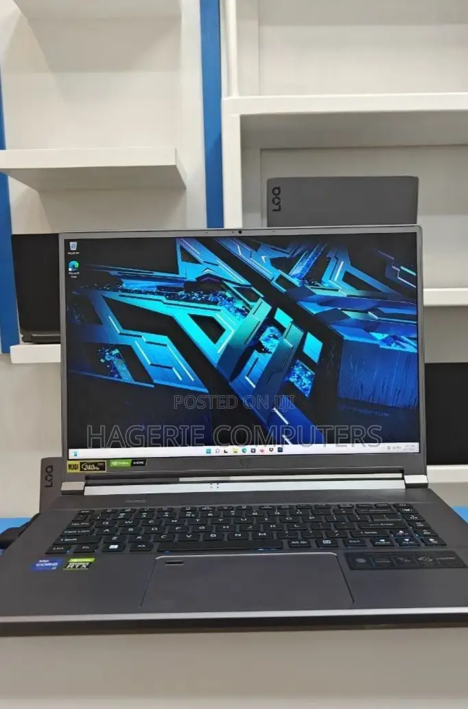 New Laptop Acer Predator Triton 500 SE 16GB Intel Core I7 SSD 2T