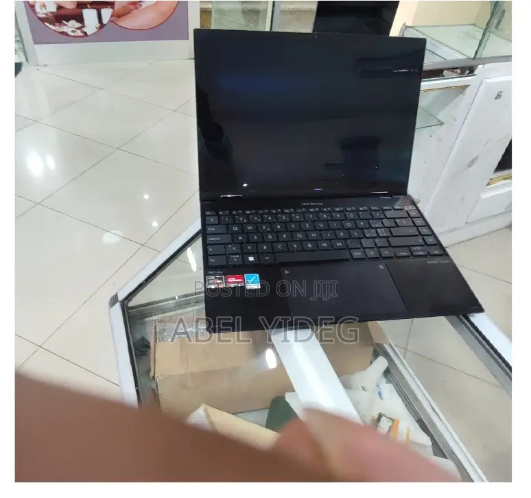 New Laptop Asus ZenBook Flip S UX370UA 16GB AMD Ryzen 7 SSD 1T