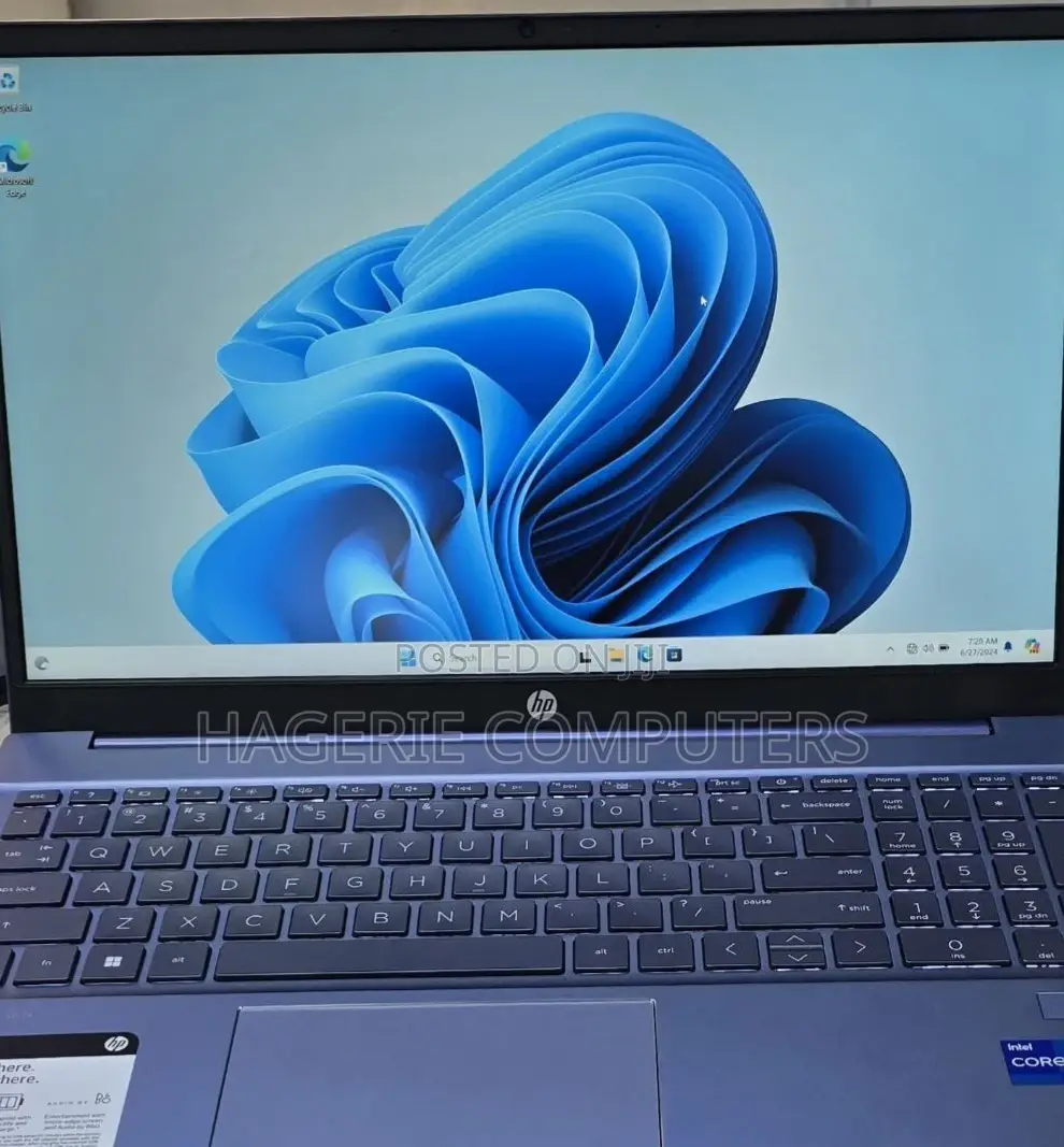 New Laptop HP Pavilion 15-Cs3063cl 16GB Intel Core I7 SSD 512GB